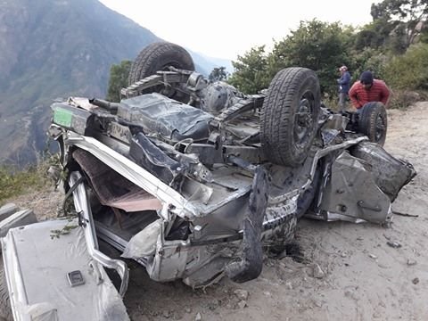 गर्भवती बोकेको जीप दुर्घटना : ३ को मृत्यु, ६ घाइते